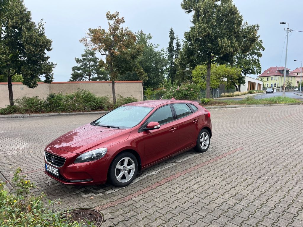 Bild des Angebotes Volvo V40 T2 -