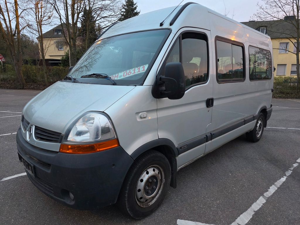 Bild des Angebotes Renault Master 8 Sitze / Auffahrrampe Rollstuhl / CAMPER