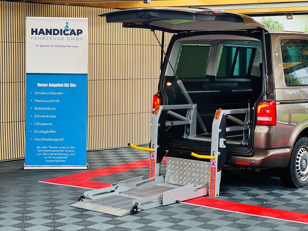 Bild des Angebotes Volkswagen T5 Multivan Team Behindertengerecht-Rampe