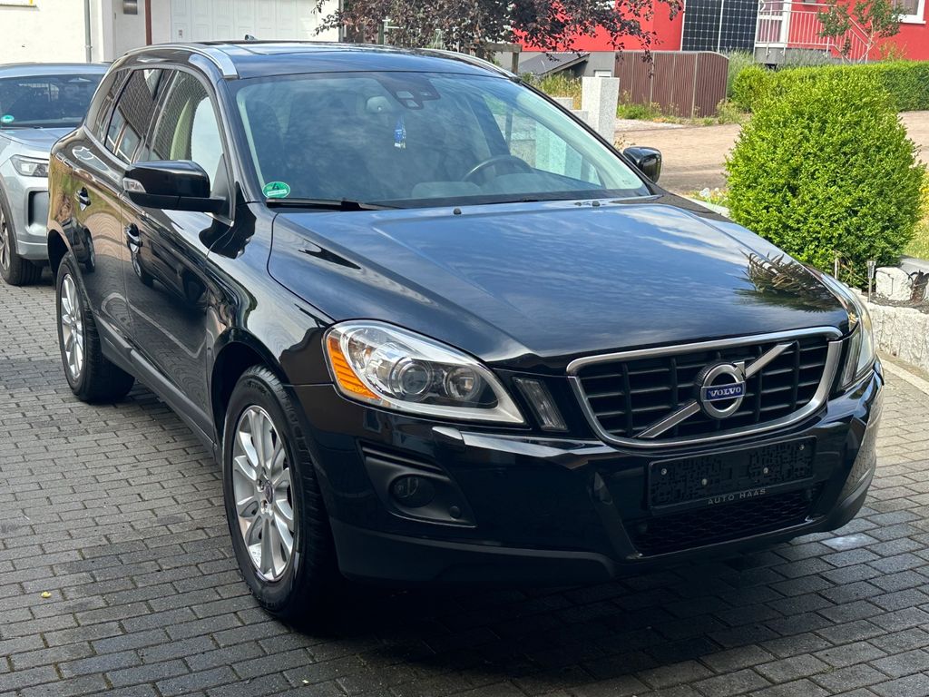 Bild des Angebotes Volvo XC60 2.4D AWD Momentum Geartronic Momentum