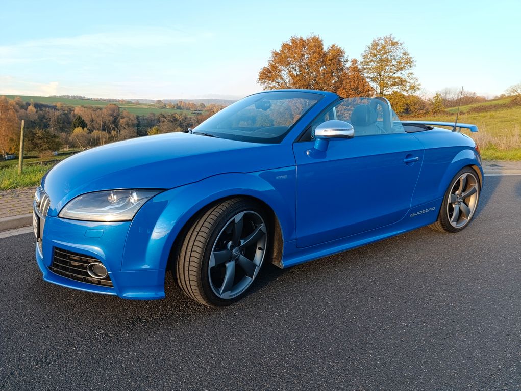 Audi TTS Roadster 2.0 TFSI quattro -
