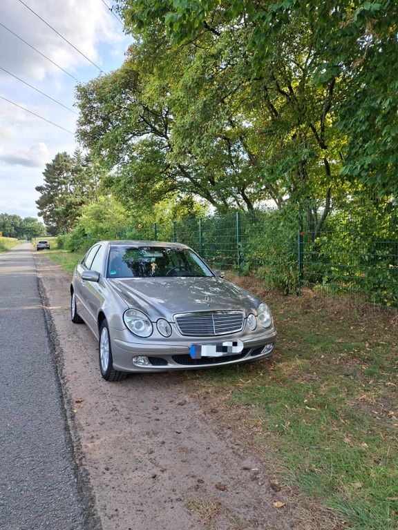 Bild des Angebotes Mercedes-Benz E 240 w211