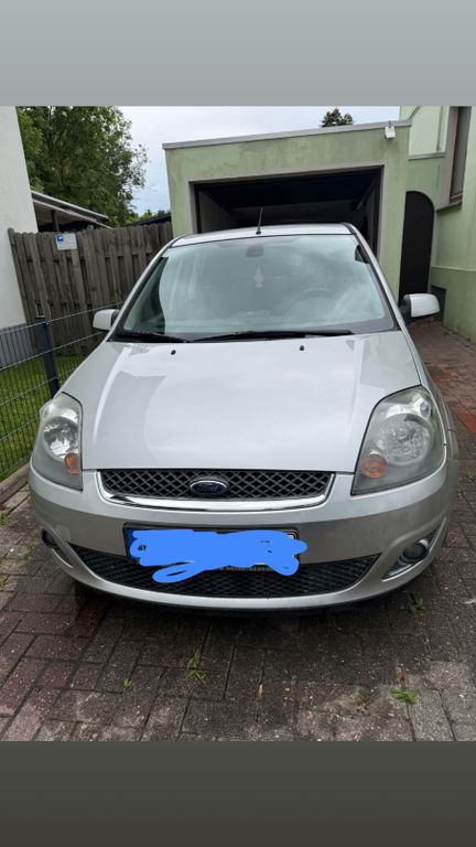 Bild des Angebotes Ford Fiesta 1,4 16V Ghia Ghia