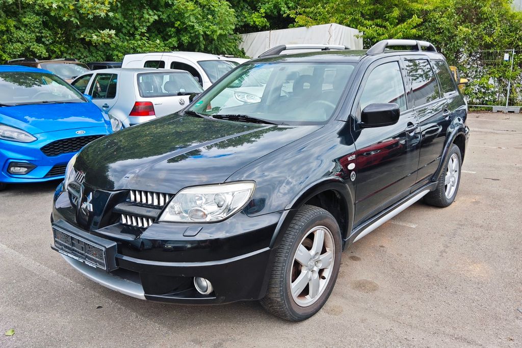 Bild des Angebotes Mitsubishi Outlander 2.4 Intense 4x4 Automatik