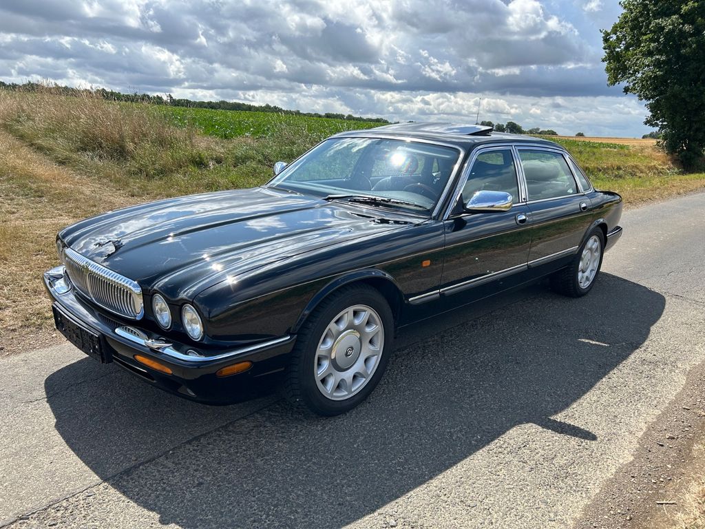 Bild des Angebotes Jaguar Daimler 4.0 Super V8 LWB 4-Sitzer. Top!!