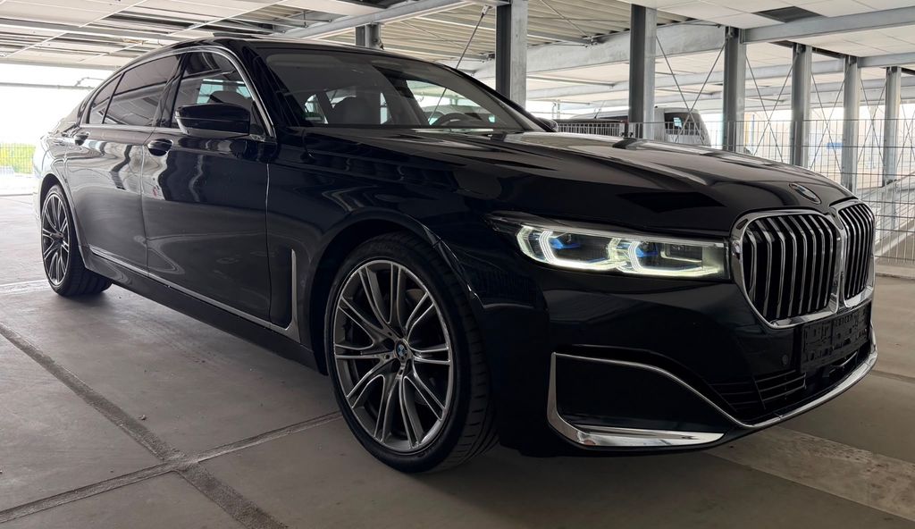 Bild des Angebotes BMW 730 L d xDrive *Chauffeur-Paket*Massage*TV*VOLL