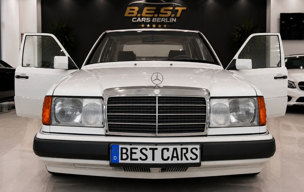 Bild des Angebotes Mercedes-Benz E 230 ONLY 50Tkm !!! AUS ERST BESITZ !!!