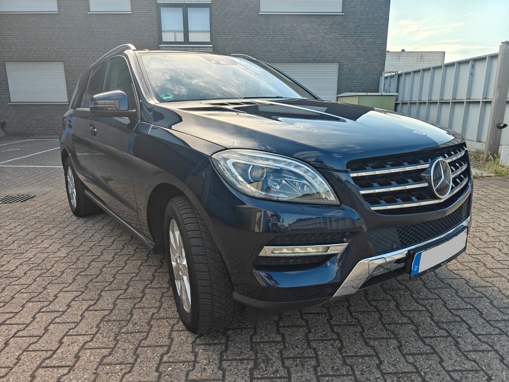 Bild des Angebotes Mercedes-Benz ML350 BlueTEC 4MATIC-STH.-PANOR.D-AHK,VOLLEDER