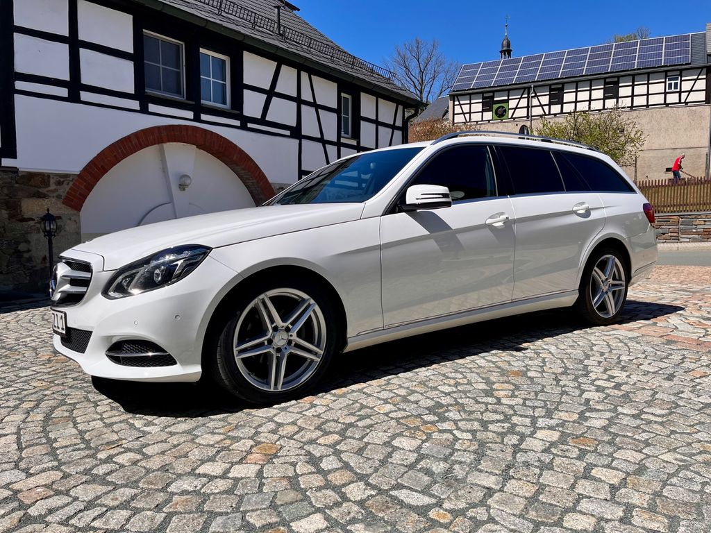 Bild des Angebotes Mercedes-Benz 220