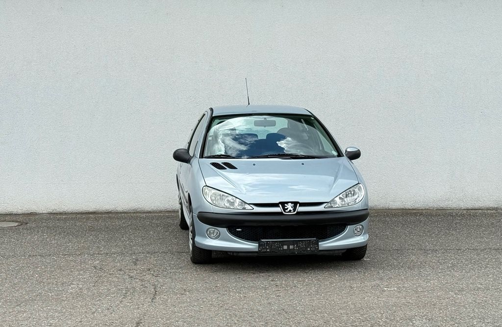 Bild des Angebotes Peugeot 206 Grand Filou 1.4 Cool/51.000KM/TÜV NEU/