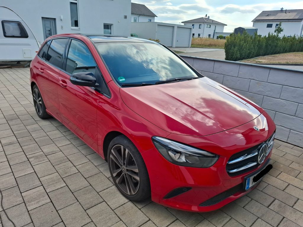Bild des Angebotes Mercedes-Benz 220 4MATIC DCT