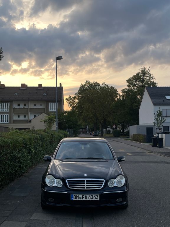 Bild des Angebotes Mercedes-Benz C 320 CDI Sport Edition + AMG Line