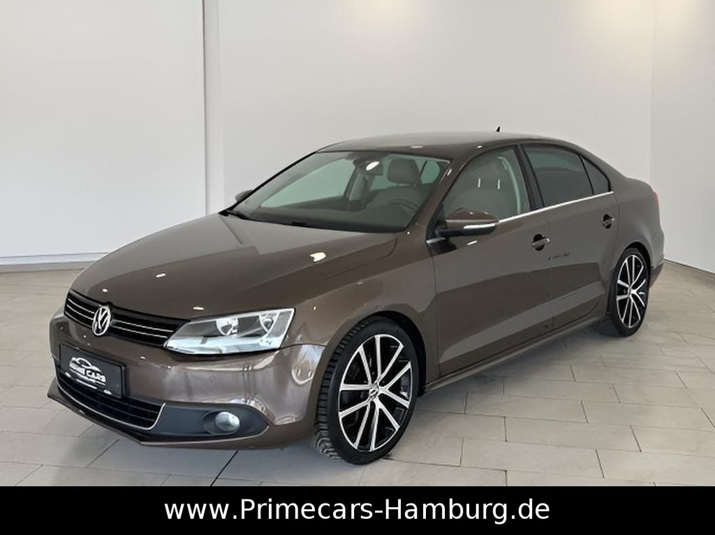 Bild des Angebotes Volkswagen Jetta 2.0 TDI Highline|2-HAND|AHK|PDC|LEDER|