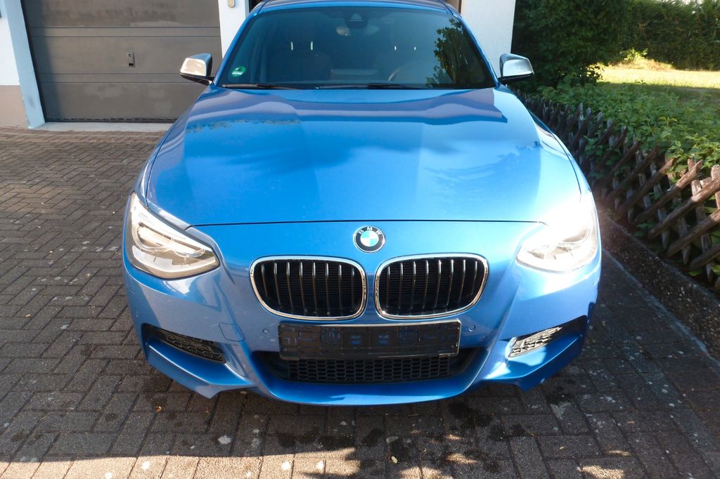 Bild des Angebotes BMW M 135i ,Heckantrieb mit beliebtem Estoril Blau