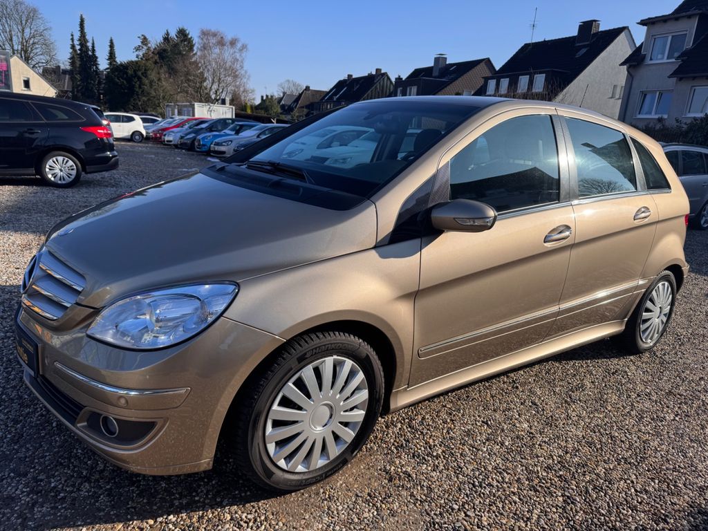 Bild des Angebotes Mercedes-Benz B 200 /TÜV NEU/2HD/TEILLEDER/PDC/TEMPOMAT/