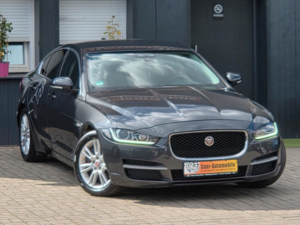 Bild des Angebotes Jaguar XE 20t 200PS Portfolio Automatik 2.0/KLIMAATM/TE