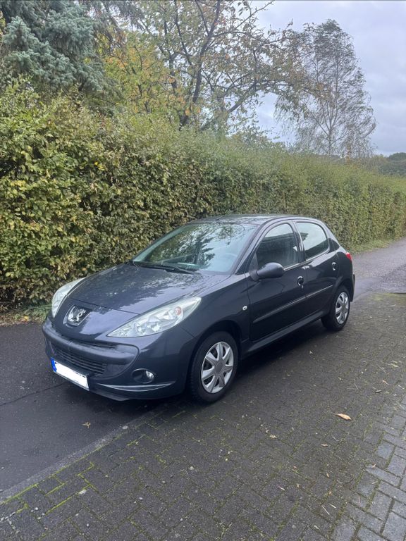 Bild des Angebotes Peugeot 206 Tüv Neu - Sehr Gepflegt