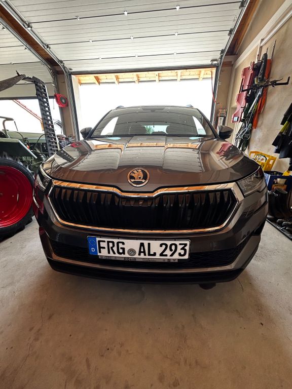 Bild des Angebotes Skoda Karoq 1.5l TSI ACT DSG AMBITION AMBITION