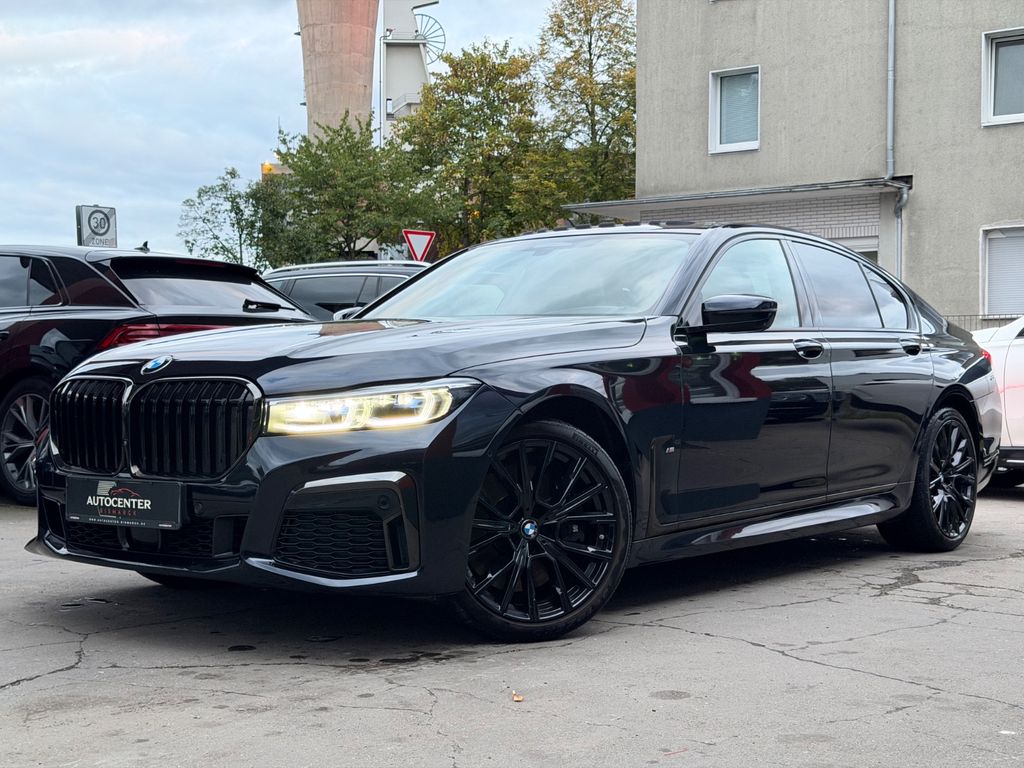 Bild des Angebotes BMW 750i xDrive M-SPORTPAKET/MASSAGE/HUD/GLASDACH/
