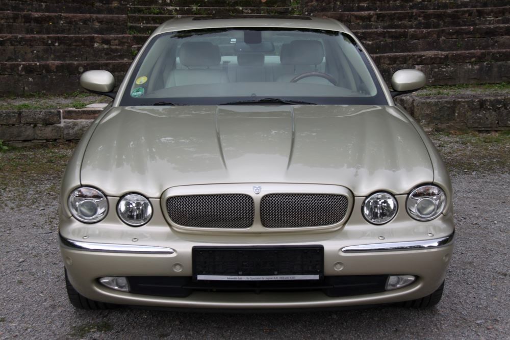 Jaguar Top gepflegter XJR mit 3 Jahre Garantie