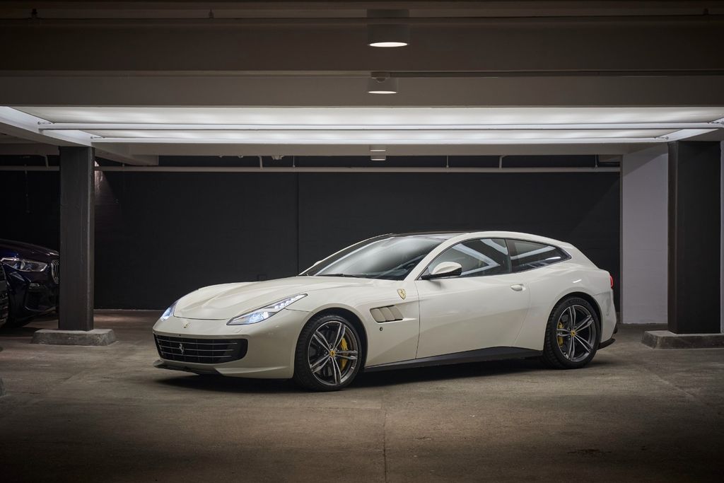 Bild des Angebotes Ferrari GTC4Lusso 6.3 V12 DCT