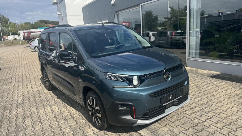 Bild des Angebotes Citroën Berlingo XL Diesel 130 EAT8 MAX*NAVI*LED*XTR*