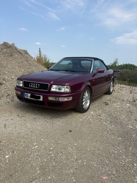 Audi Cabrio 1.8 violett