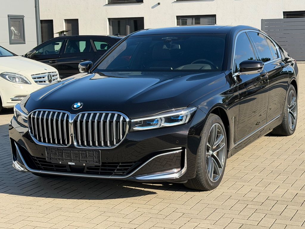 Bild des Angebotes BMW 740d xDrive AHK+360°+HUD+ACC+SITZBELÜ+FACELIFT