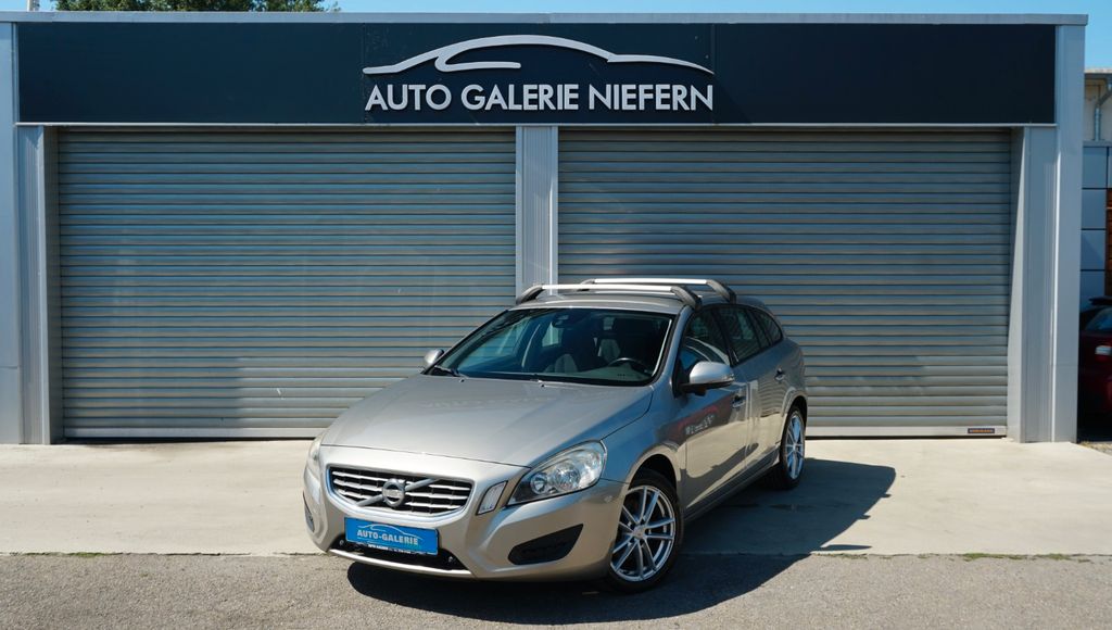 Bild des Angebotes Volvo V60 Kombi Kinetic 2.Hand