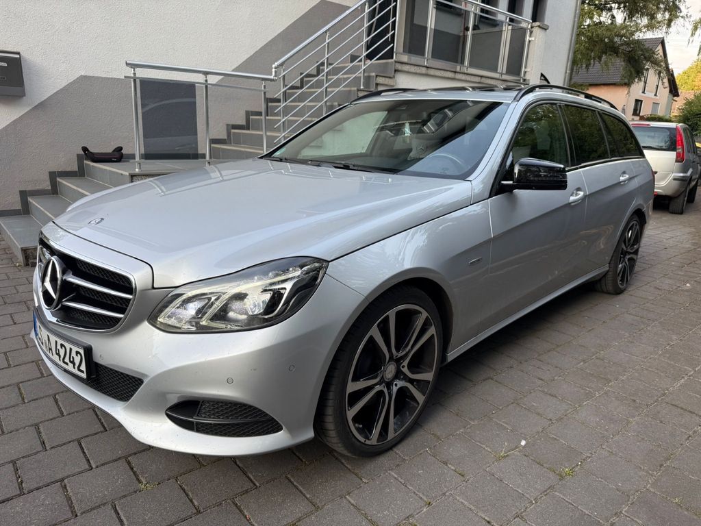 Bild des Angebotes Mercedes-Benz E 250 BlueTEC 4MATIC T Autom. -