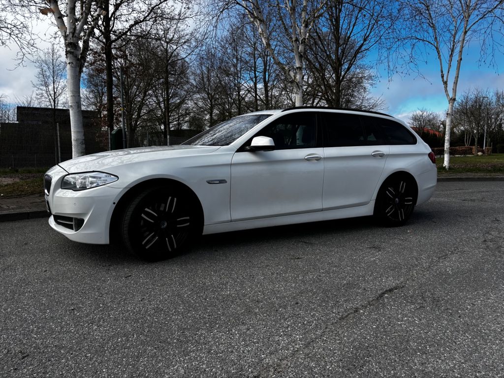 Bild des Angebotes BMW 530d xDrive Touring -