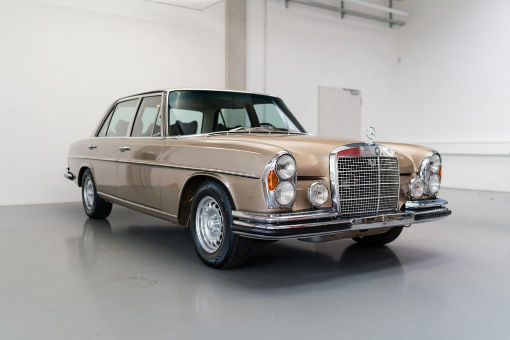 Bild des Angebotes Mercedes-Benz 300 SEL 6.3 *komplett überholt / restauriert*