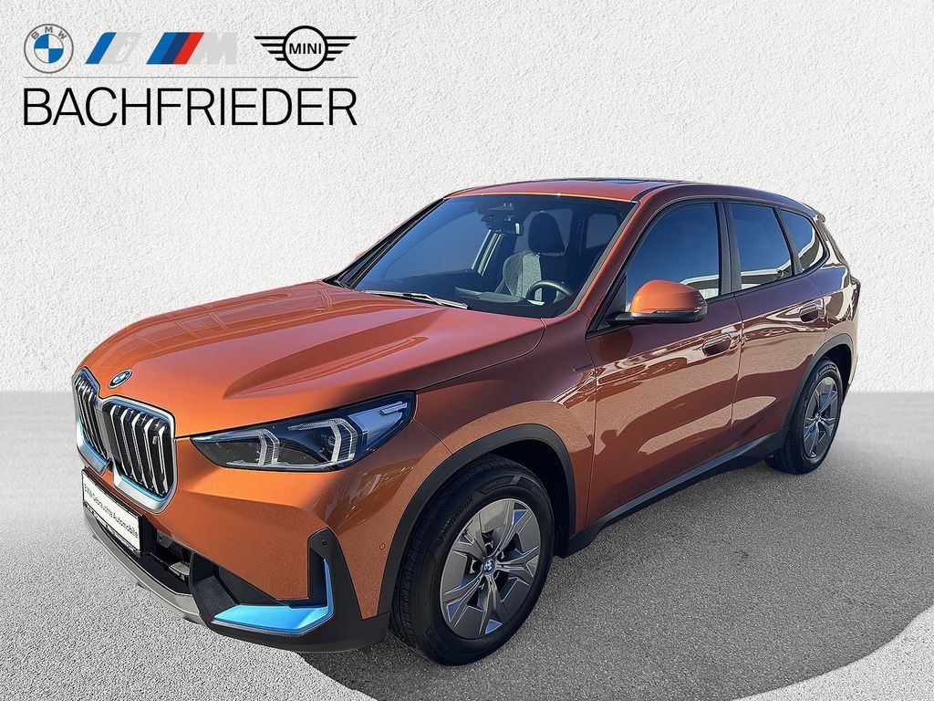 Bild des Angebotes BMW iX1 xDrive30  Head-Up HK HiFi DAB LED RFK Shz
