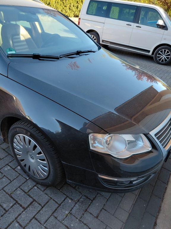 Bild des Angebotes Volkswagen Passat Variant 2.0 FSI Tiptronic Highline Va...