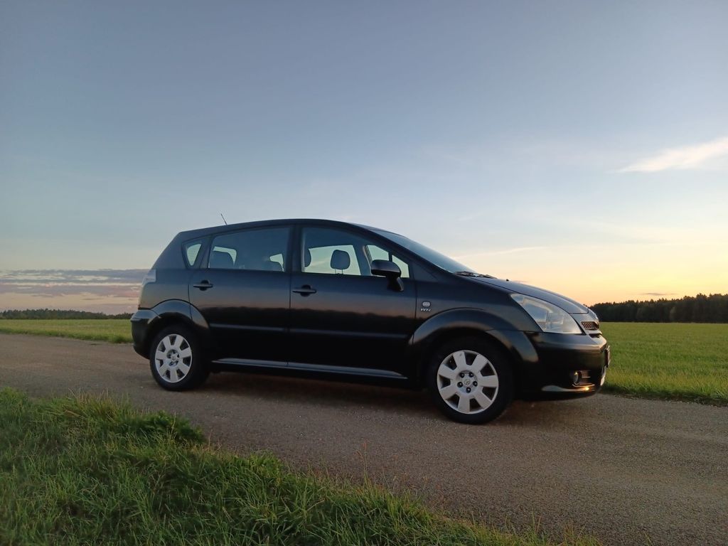 Bild des Angebotes Toyota Corolla Verso 1.8-l-VVT-i Sol Sol