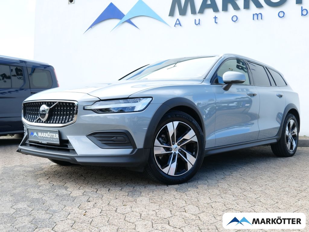 Bild des Angebotes Volvo V60 Cross Country B4 AWD Plus /AHK/Schiebedach/K