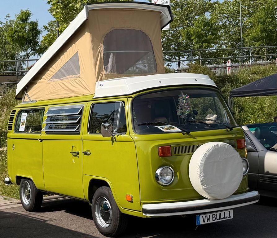 Bild des Angebotes Volkswagen T2 Westfalia Berlin 1976 HU + H-neu