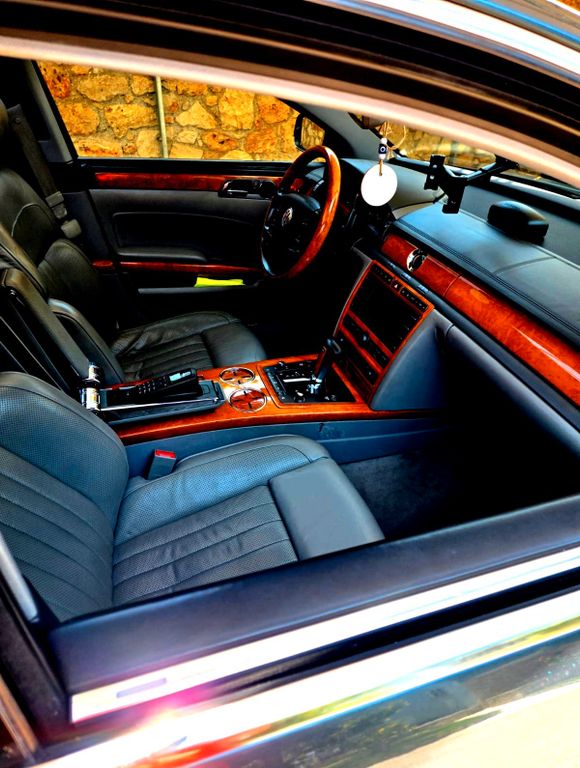 Volkswagen Phaeton 4.2 V8 4MOTION Tiptronic 4-Sitzer St...