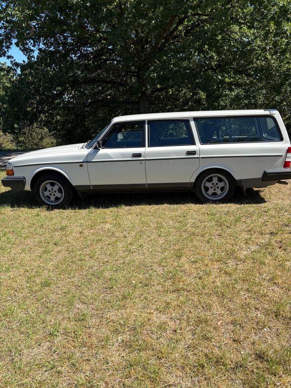 Volvo 240