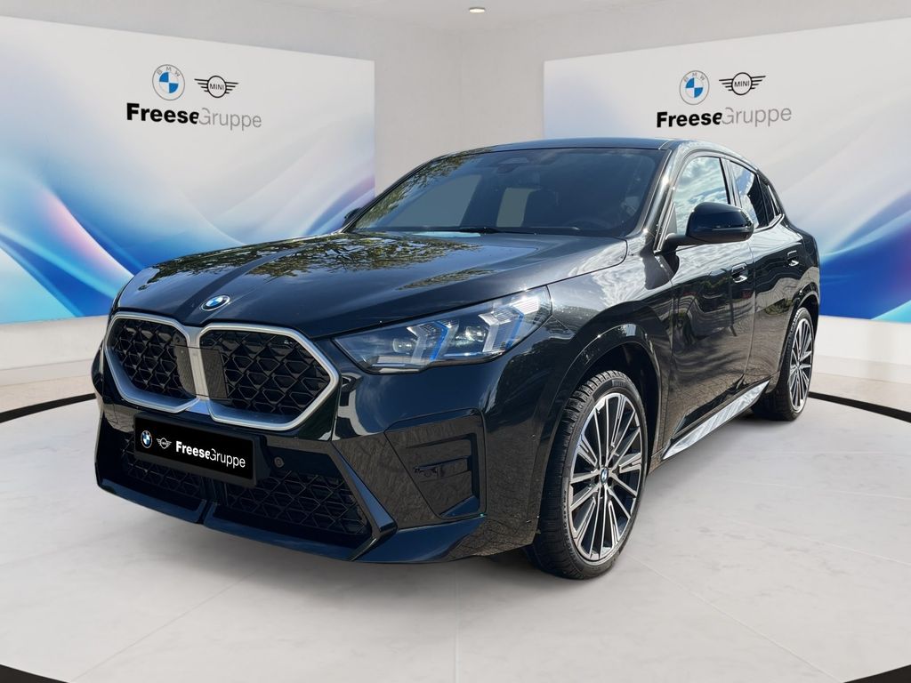Bild des Angebotes BMW X2 sDrive20i AHK HEAD-UP RFK HIFI LENKRADHZ LED