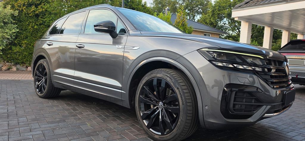 Bild des Angebotes Volkswagen Touareg 3.0 V6, R-Line, Leder, Unfallfrei, TÜV