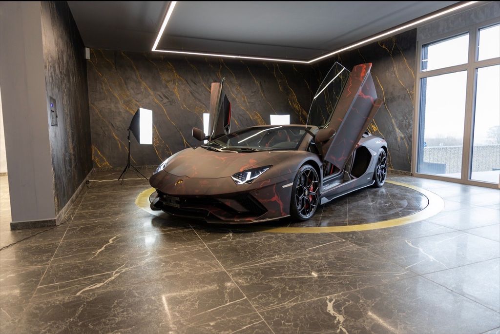 Lamborghini ULTIMAE ROADSTAR + Lifting