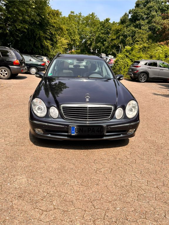 Bild des Angebotes Mercedes-Benz Mercedes E 270 cdi T Modell Kombi Avantgard