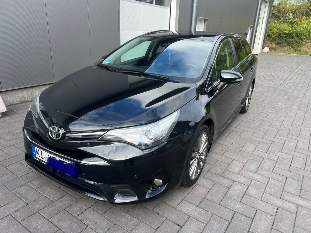 Bild des Angebotes Toyota Avensis 1,6-l-D-4D Executive Touring Sports ...