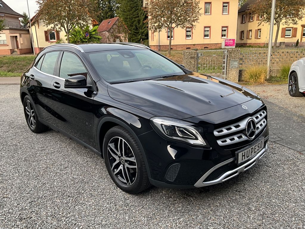 Bild des Angebotes Mercedes-Benz GLA 180 LED MB Scheckheft unfallfrei Garantie