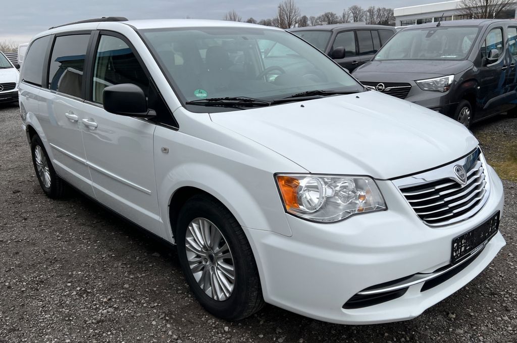 Bild des Angebotes Lancia Voyager 2.8 CRD Navi|Temp.|PDC|BT|Leder