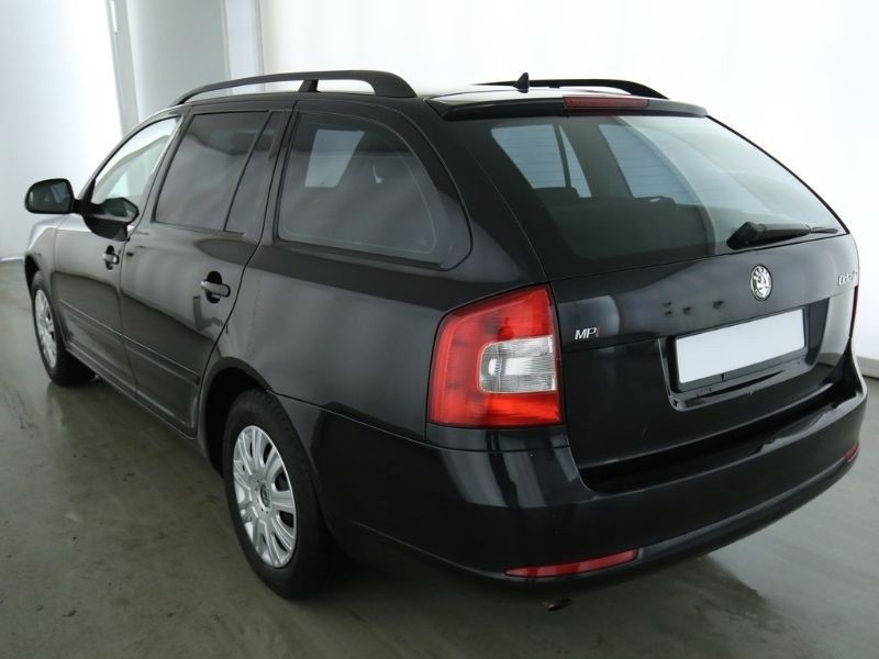 Skoda Octavia Combi 1,6l  TÜV NEU !