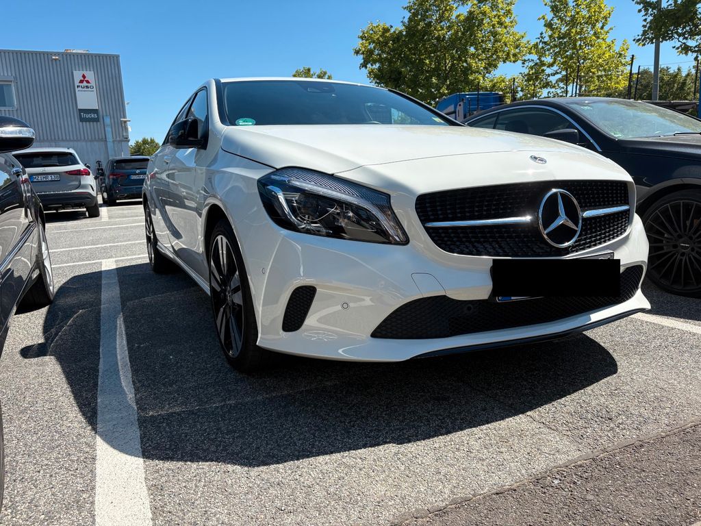 Bild des Angebotes Mercedes-Benz A 200 Automatik | 118.000 km | TÜV 06/2028 | LED