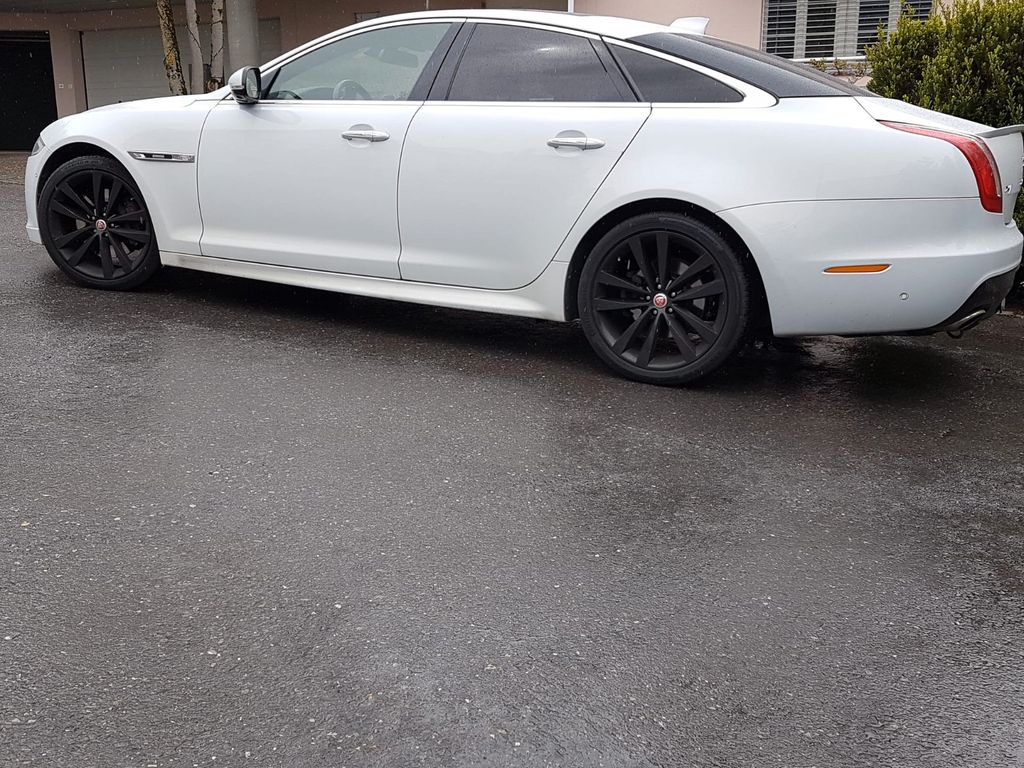 Jaguar XJ R-Sport 3.0 V6 Diesel R-Sport