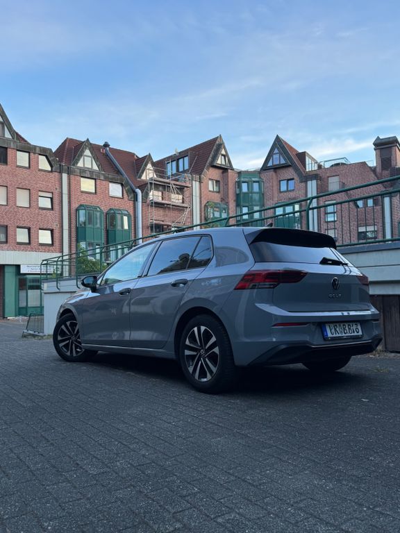 Bild des Angebotes Volkswagen Golf VIII TGI United CNG + Benzin Reserve Tank